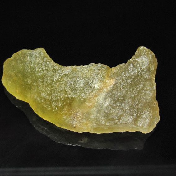 リビアングラス 原石 [t145-2711]