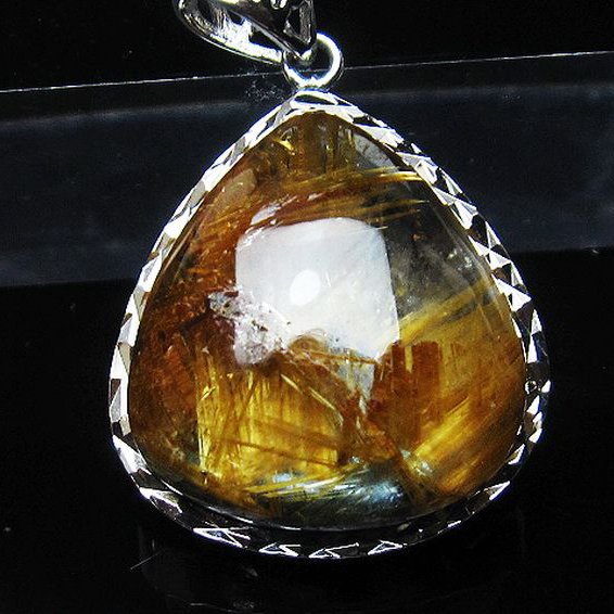 ゴールドタイチンルチルペンダント[T162-513]