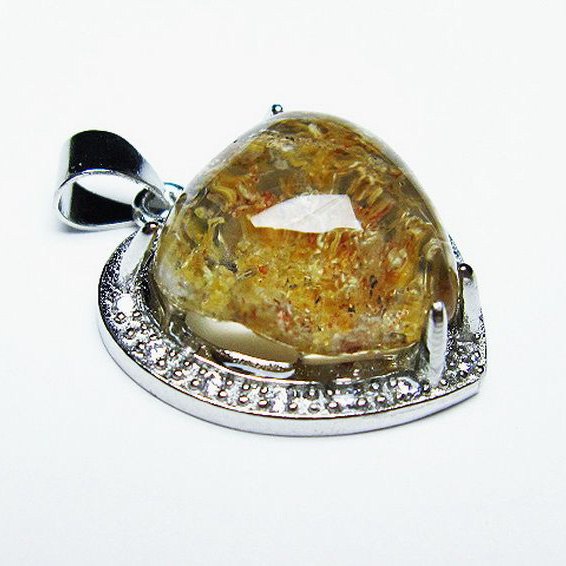 ガーデンクォーツ（庭園水晶） ペンダント[T175-1571]