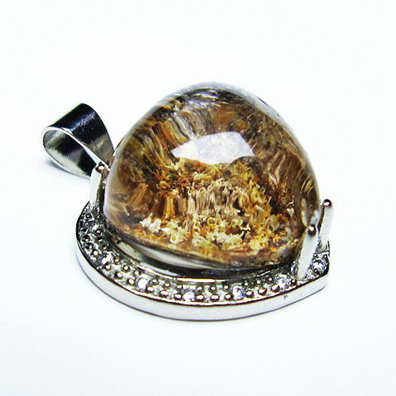 ガーデンクォーツ（庭園水晶） ペンダント[T175-1573]