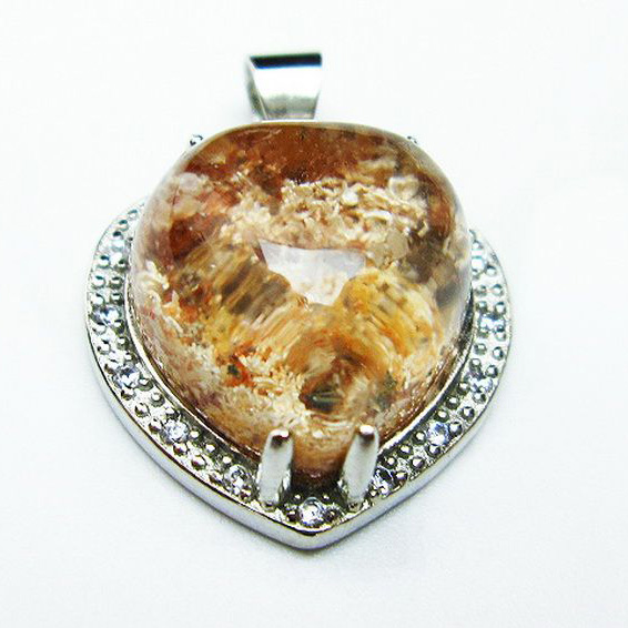 パワーストーン  ガーデンクォーツ（庭園水晶） ペンダント[T175-1694]