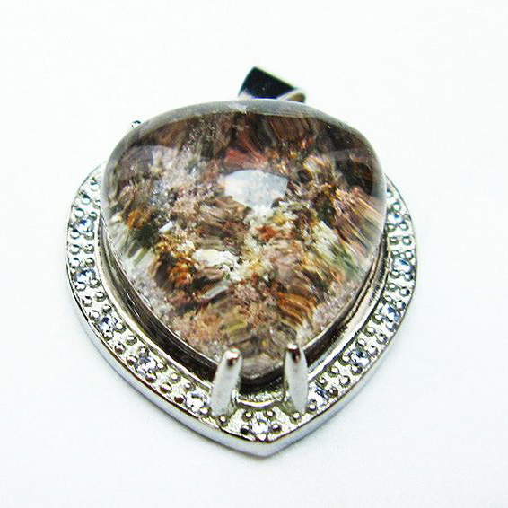 パワーストーン  ガーデンクォーツ（庭園水晶） ペンダント[T175-1700]