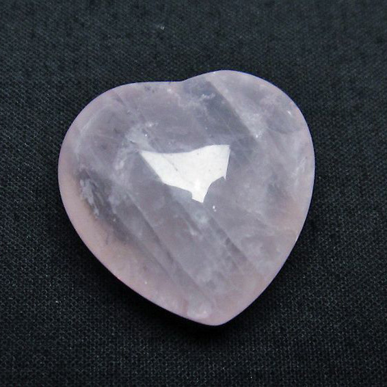 ローズクォーツハート置物[T225-8178]