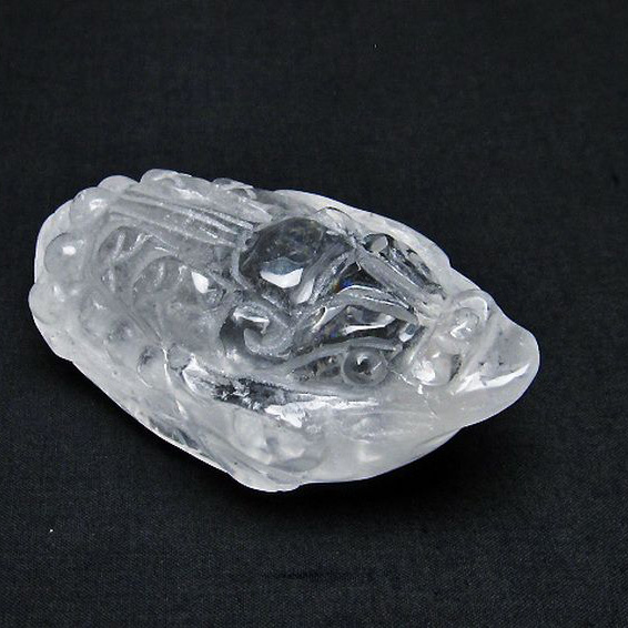 ヒマラヤ水晶金蟾[T261-1300]