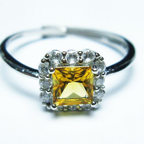 シトリン指輪(19号)[T275-22188]