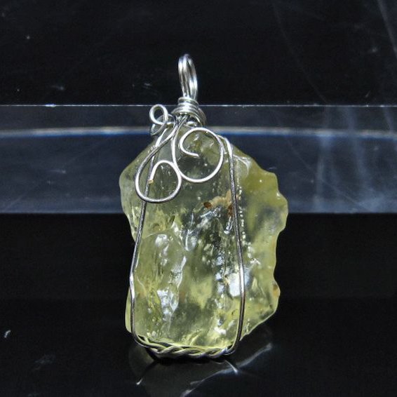 リビアングラス ペンダント [t298-980]