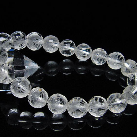 ヒマラヤ水晶手彫り龍ブレスレット11mm[T305-809]