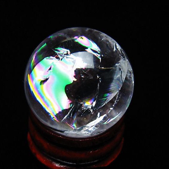 虹入りヒマラヤ水晶丸玉 25mm [t317-5366]