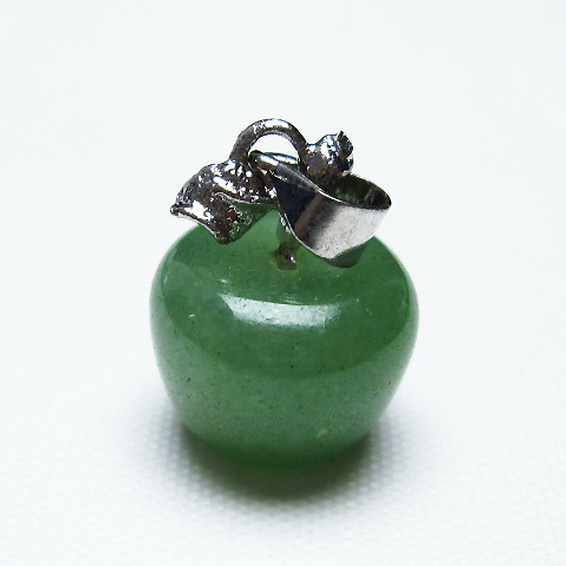 インド翡翠リンゴペンダント[T330-1681]