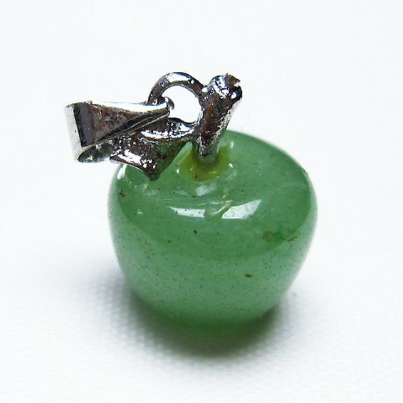 インド翡翠リンゴペンダント[T330-1715]