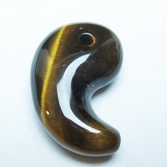 タイガーアイ※黄虎目石勾玉 [t356-1837]