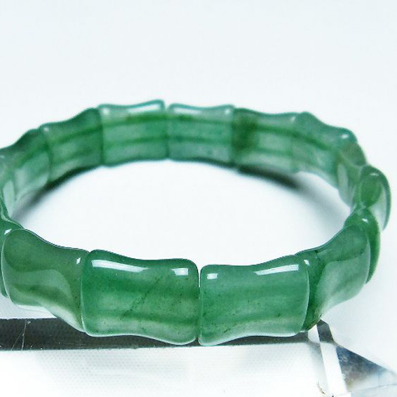 パワーストーン  インド翡翠バングル[T379-3307]