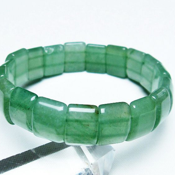 パワーストーン  インド翡翠バングル[T379-3357]