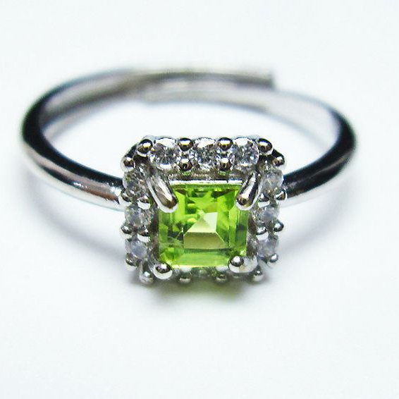 ペリドット指輪(14号)[T382-4402]