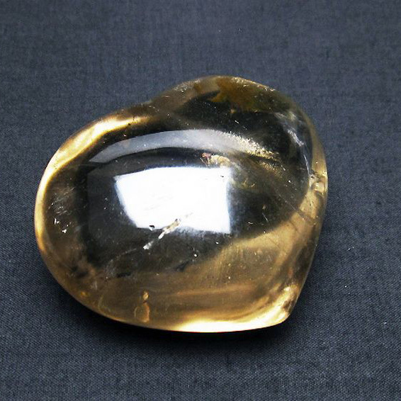 ライトニング水晶ハート置物[T387-13811]