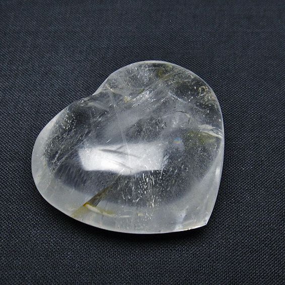ヒマラヤ水晶ハート置物[T387-13914]