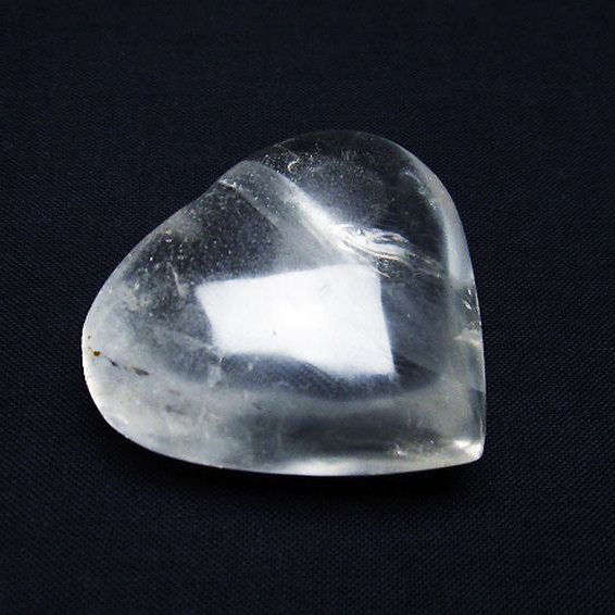 ヒマラヤ水晶ハート置物[T387-14159]