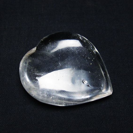 ヒマラヤ水晶ハート置物[T387-14228]