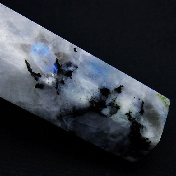 ムーンストーン 六角柱[T401-4408]