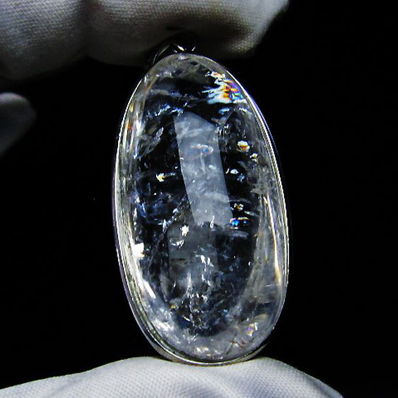 アイリスクォーツ 虹入り レインボー水晶 ペンダント[T436-2723]