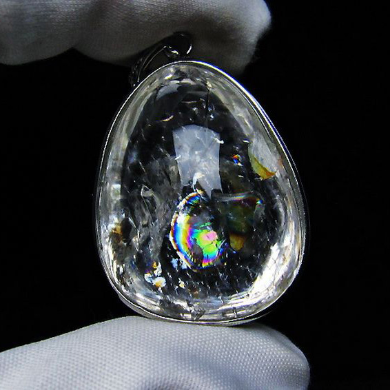 アイリスクォーツ 虹入り レインボー水晶 ペンダント[T436-2727]