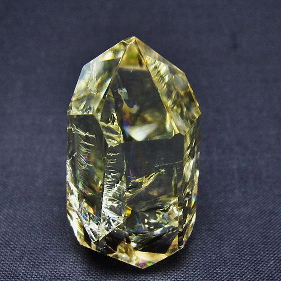 虹入り黄水晶(シトリン)原石[T436-3069]