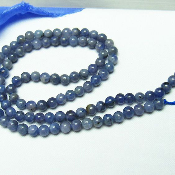 タンザナイト一連4mm ビーズ [t449-1662]