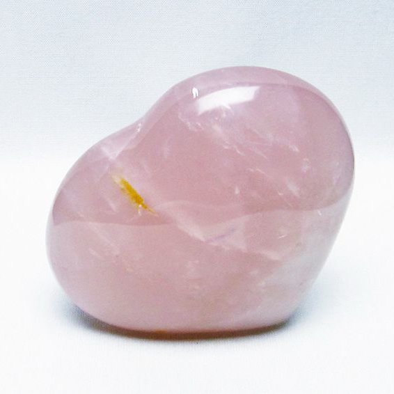 ローズクォーツハート置物[T457-3903]