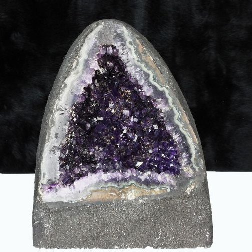 2.8Kgブラジル産アメジストドーム [t466-1821]