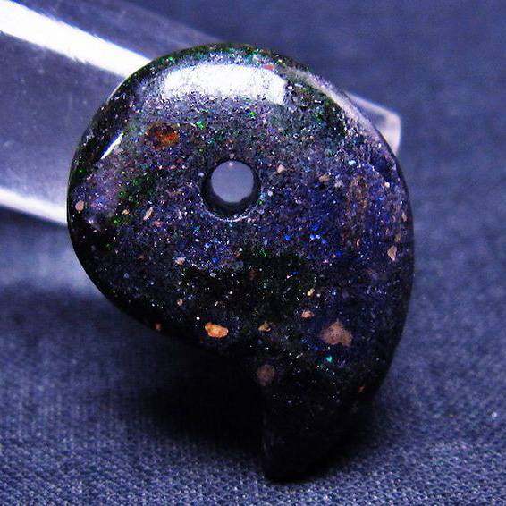 ブラックオパール勾玉[T468-351]