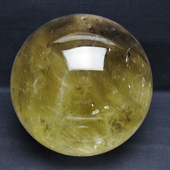 7.3Kg虹入りシトリン水晶丸玉 175mm [t529-5952]