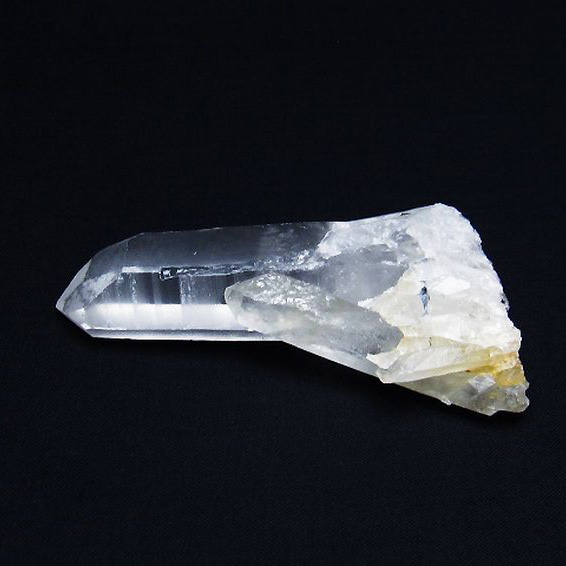 パワーストーン 天然石 ヒマラヤ水晶六角柱[T579-3870]