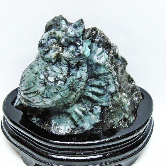 1.7Kgエメラルド 手彫り フクロウ 置物[T583-1186]