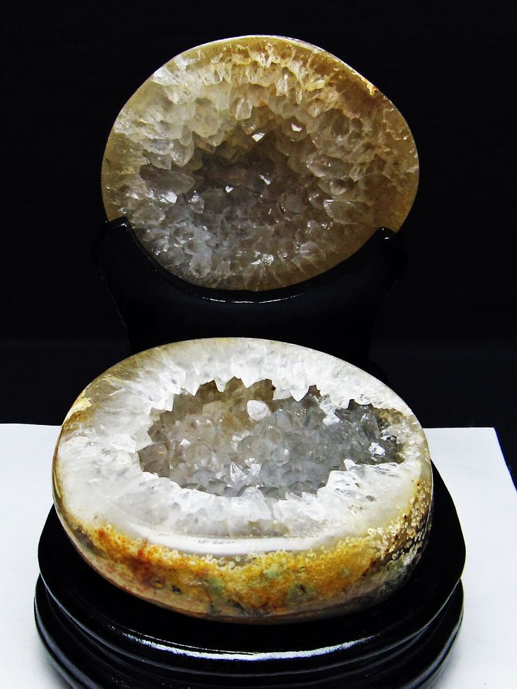 1.7Kgペア水晶トレジャーメノウ[T604-7759]