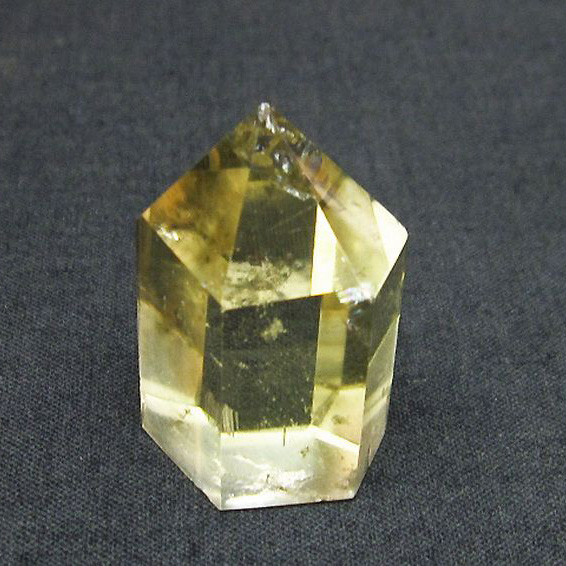 シトリン水晶六角柱[T61-11642]