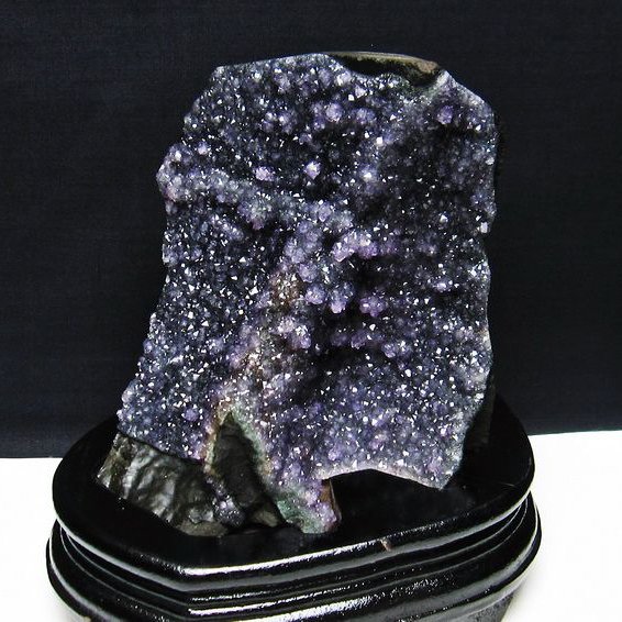 1.3Kgウルグアイ産フラワーアメジストクラスター[T614-7518]