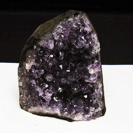 ウルグアイ産アメジストクラスター[T614-8924]
