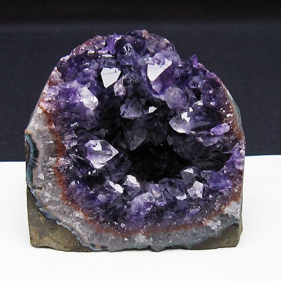ウルグアイ産アメジストクラスター [t614-9095]