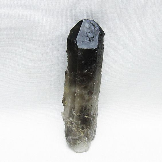 ブラジル産 モリオン 純天然 黒水晶 原石[T633-2466]