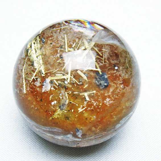 ゴールドタイチンルチル入り水晶丸玉 39mm [T637-4666]