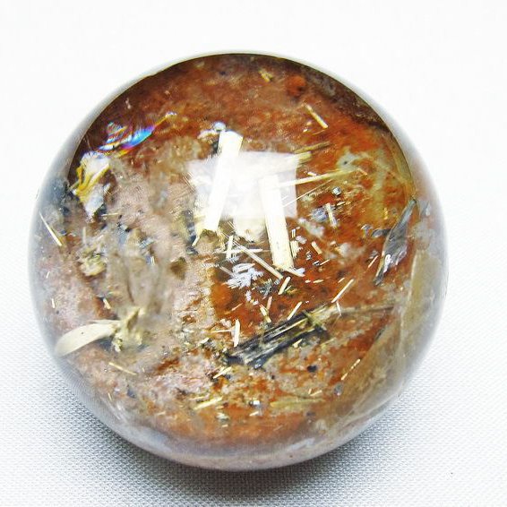 ゴールドタイチンルチル入り水晶丸玉 45mm [T637-4731]