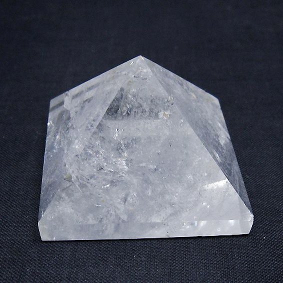 ヒマラヤ水晶ピラミッド[T648-3599]
