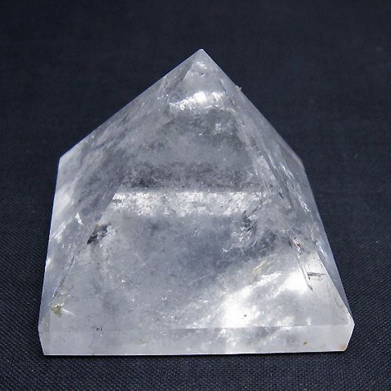 ヒマラヤ水晶ピラミッド[T648-3623]