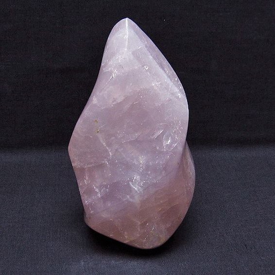 ローズクォーツ 炎（フレイム） ポリッシュ 置物[T653-3988]