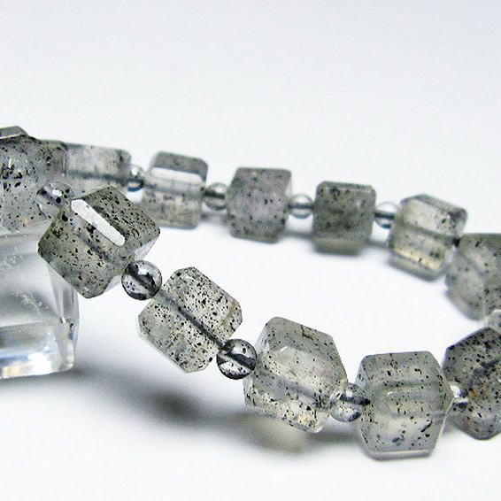 バイオタイトインクォーツ キューブ ブレスレット[T663-1389]