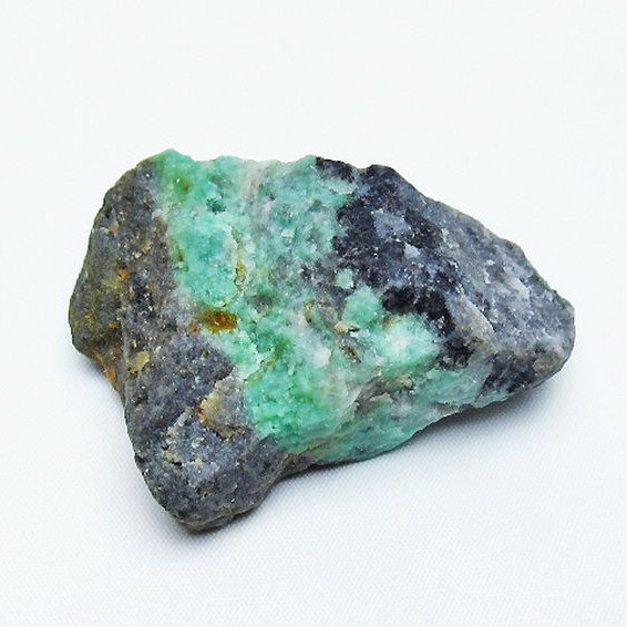 エメラルド原石[T672-1412]