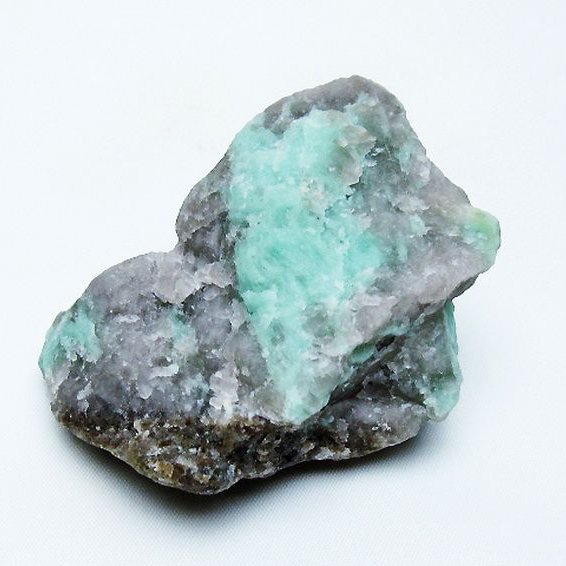 エメラルド原石[T672-1468]