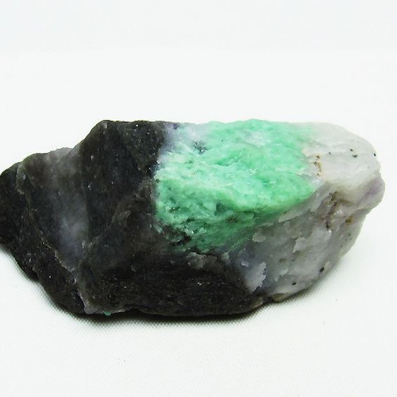 エメラルド原石[T672-955]