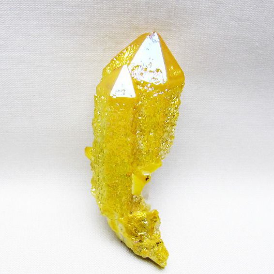 オーラ水晶 オーラクリスタル カテドラルライブラリー 原石 (イエロー) [t693-5871]