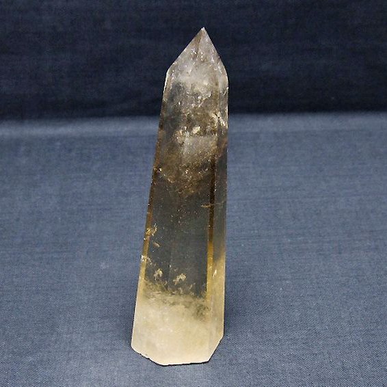 ライトニング水晶六角柱 [t705-7623]